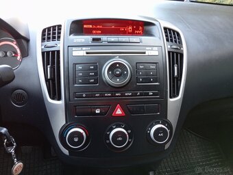 Kia Ceed SW 1.6CRDi rv.2011 - 15