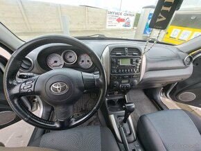 Toyota RAV 4 - 15