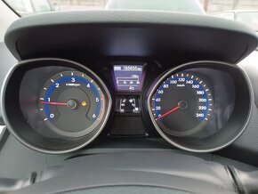 Hyundai i30 combi 1,6 crdi - 15