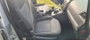 Opel Zafira 1.9 CDTI Sport 7 miestne - 15