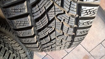 ZIMNÉ 195/55 R16 87H SAVA 5-6 mm a DUNLOP 8 mm OD 19,99€/kus - 15