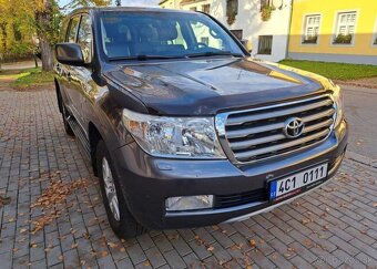 Toyota Land Cruiser 4,5 D4-D Lux REZERVE nafta automat - 15