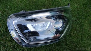 Ford S-Max Galaxy Fiesta Custom - svetlo lampa svetlomet - 15