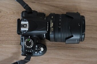 Nikon D 3100 + VR objektiv 18-105 AF-S - len 6 000 snimkov - 15