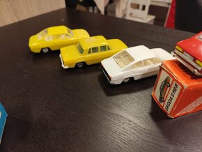 Staré hračky - autíčka škoda, Wartburg PlasticArt ne ITES - 15