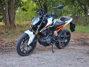 KTM 125 Duke r.v. 2017 - 15