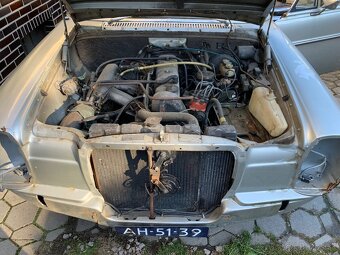 Mercedes W114 Coupe 250 Automat - 15