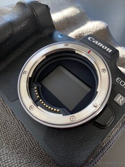 Canon EOS-R + adapter - 15