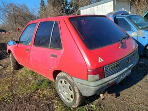 Peugeot 205 - 15