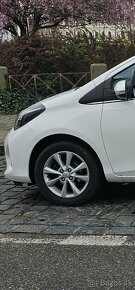 2014 Toyota Yaris 1.33L 65,400 Km - 15