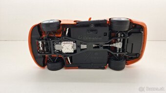 1:18 DODGE VIPER RT/10 ORANGE - 15