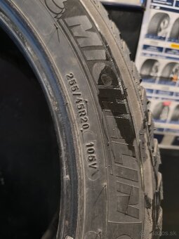 255/45 R20 Michelin-Bridgestone zimne pneumatiky 2+2 - 15