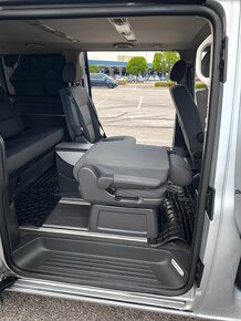 Volkswagen Multivan 2.5 TDI Comfortline - 15