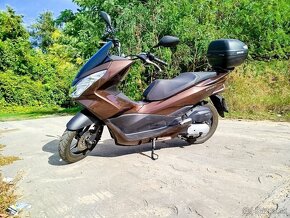 SKÚTER HONDA PCX 125 - 15