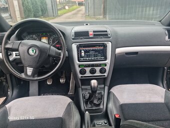 ŠKODA OCTAVIA COMBI 2 VRS 2.0 TDI - 15