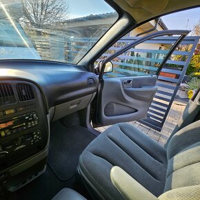 Chrysler grand voyager - 15