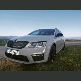 SKODA ZNAKY LOGA CIERNE FAREBNE - NAPISY SUPERB OCTAVIA 4x4 - 15