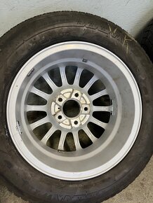 Mercedes zimné 195/65 r15, disky 15x6,5j, 5x112 - 15