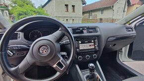 VW Jetta 1.2TSI Comfortline - 15