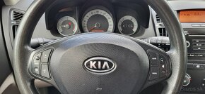 Kia Ceed 1.6 Crdi diesel 85 Kw rok 2008 SR - 15