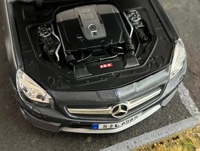 1:18 Mercedes-Benz SL65 AMG (R231) - MAISTO - 15