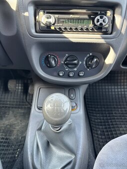 Renault Clio 1.4i RT - 15