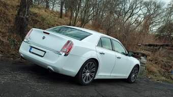 Chrysler 300C (Lancia Thema) 3.0 CRD 240 hp 2012 AT - 15