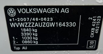 Predám Volkswagen VW Golf R-line 1.6 TDI DSG - 15