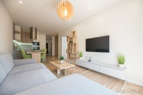 NOVOSTAVBA LUX 2,5 IZBOVÝ BYT PRIEVIDZA 72 m2 GARÁŽ - 15