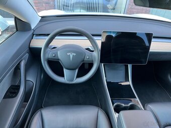 Tesla Model 3 Standard Range Plus 60 kWh RWD - 15