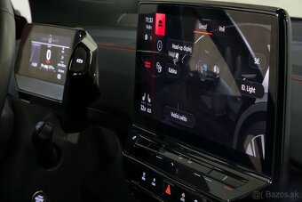 VW ID.5 GTX 220kW 4Motion Tažné Pano 360 HUD DCC 2 sady kol - 15