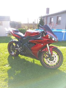 Yamaha R1 v TP 35kW - 15