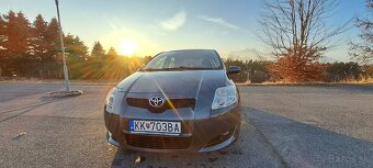 Toyota Auris 1.4 VVT-i, 71 kW, 2008 - 15