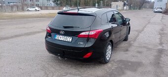 Hyundai i30 kombi - 15