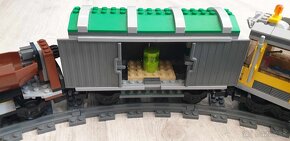 LEGO VLAK 3677, Red Cargo Train - 15