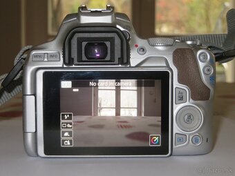 Canon EOS 250D - 15