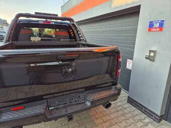 DODGE RAM 1500 5,7 HEMI BLACK WIDOW 16000km - 15