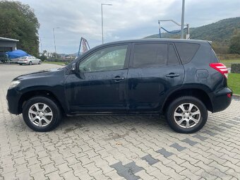 Toyota RAV4 2011 - 15