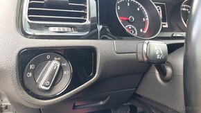 VW Golf 7 2,0 TDI, Highline, DSG, Bi-xenón, r. 2015 - 15