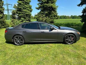 Maserati Quattroporte S, 22.000km najeto, stav nového - 15