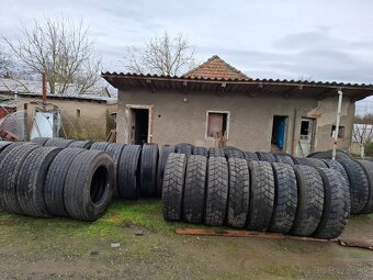 315/70R22,5 aj 315/80R22,5,aj 385/65R22,5 - 15