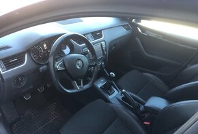 Škoda Octavia Combi 2.0 TDI RS CR DPF - 15