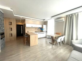 EXKLUZÍVNE-3 izbový Penthouse s panoramatickým výhľadom, Gal - 15