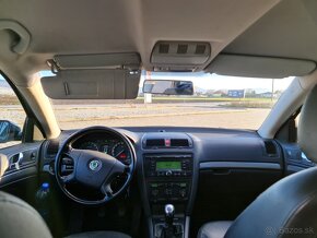 Škoda Octavia Combi 1,9 Tdi nová STK EK ťažné, 241tis km - 15