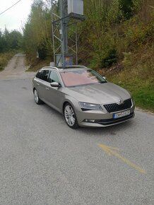 Škoda Superb Combi 2,0Tdi Style Plus - 15