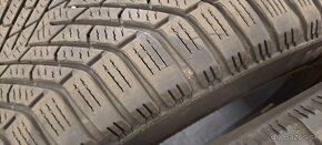 ZIMNÉ pneu 215/55 R17 98V XL dezén cca 5-6 mm LEN 35,- €/kus - 15