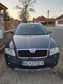 Škoda Octavia 2 Combi 2.0 TDI 4x4 Scout - 15