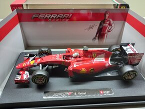 7x F1 FERRARI LECLERC VETTEL SAINZ BURAGO 1:18 - 15