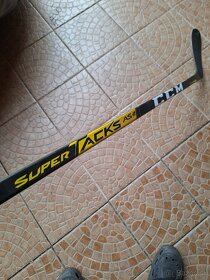 Hokejky CCM a Bauer - 15