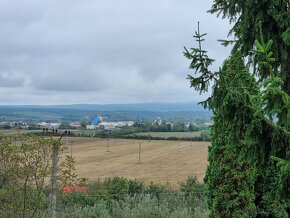 AKCIA CELOROĆNE OBÝVATEĽNÁ CHATKA V BLÍZKOSTI LUČENCA - 15